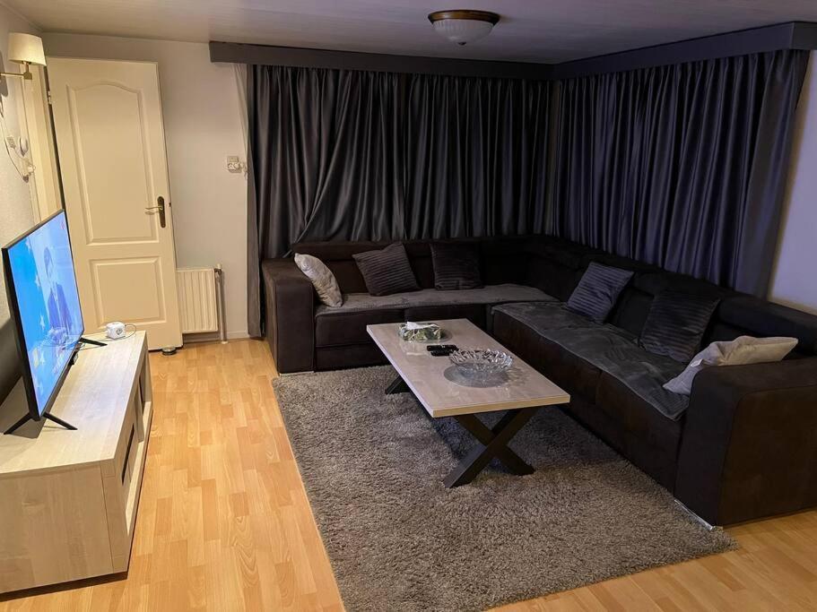 Luxe Chalet In Prachtig Natuurgebied Lith Exteriör bild